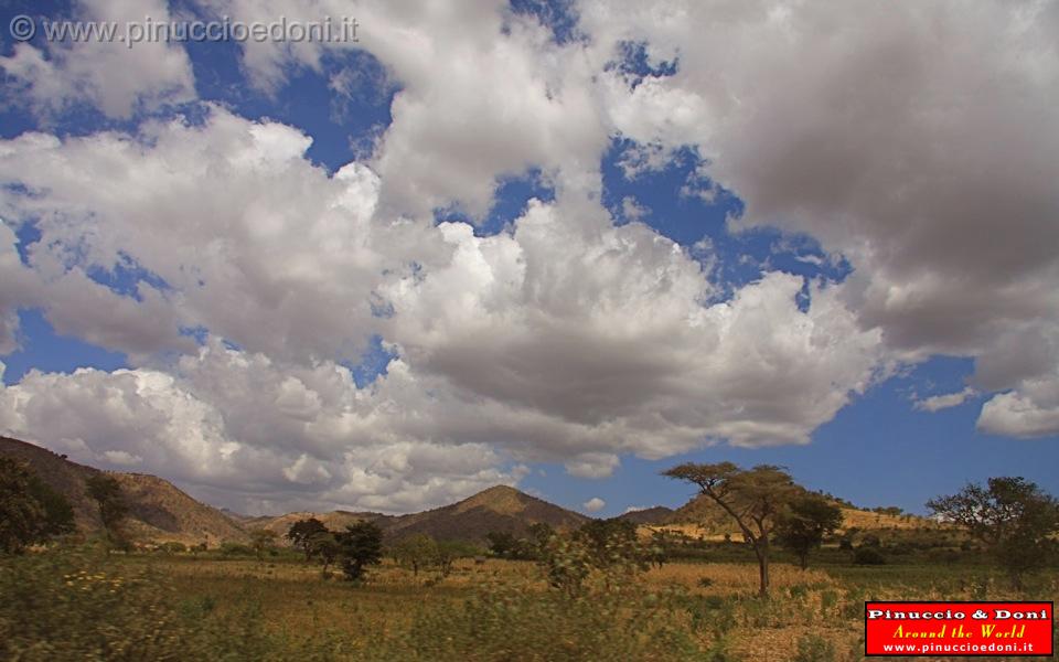 Ethiopia - Sulla strada per Turni - 20.jpg